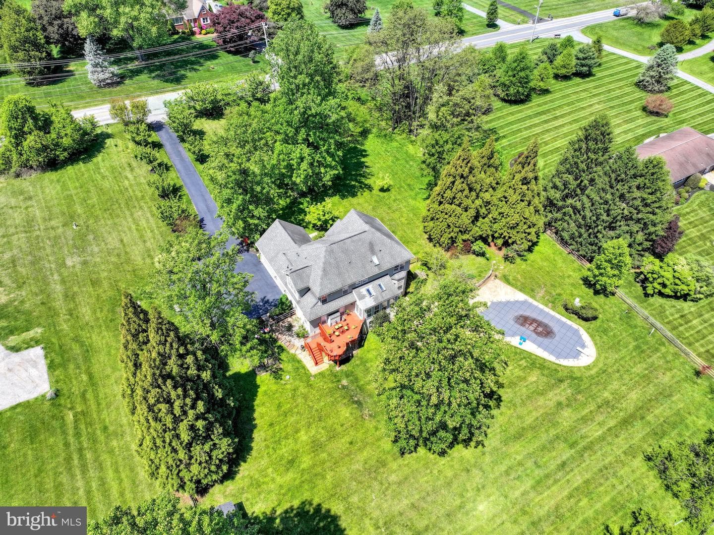 13215 Falls Road photo 32