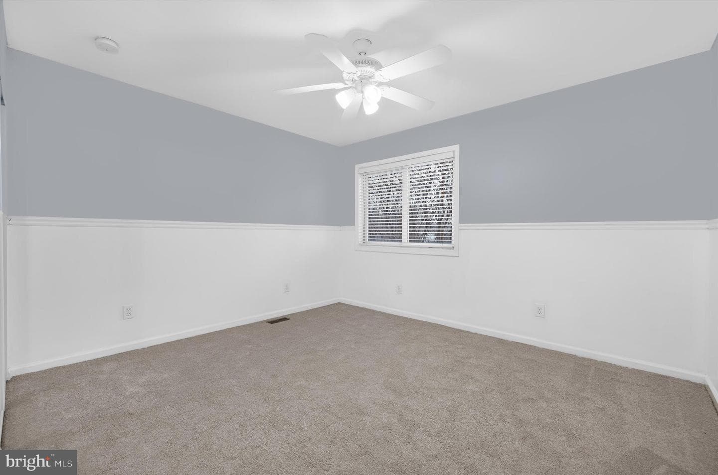 3800 Edgewater Place photo 21
