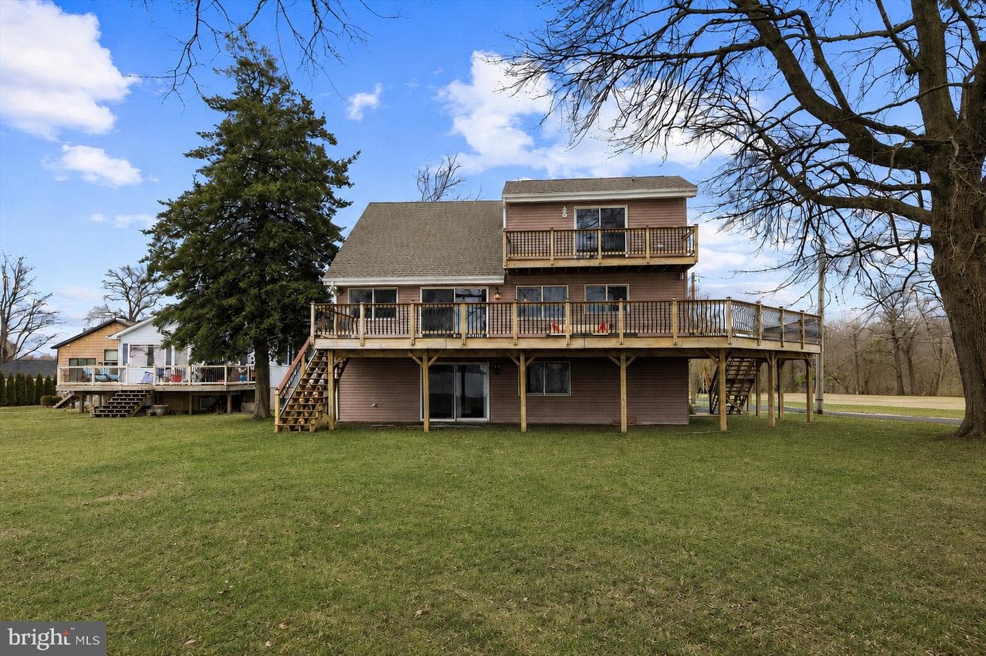 3800 Edgewater Place photo 4