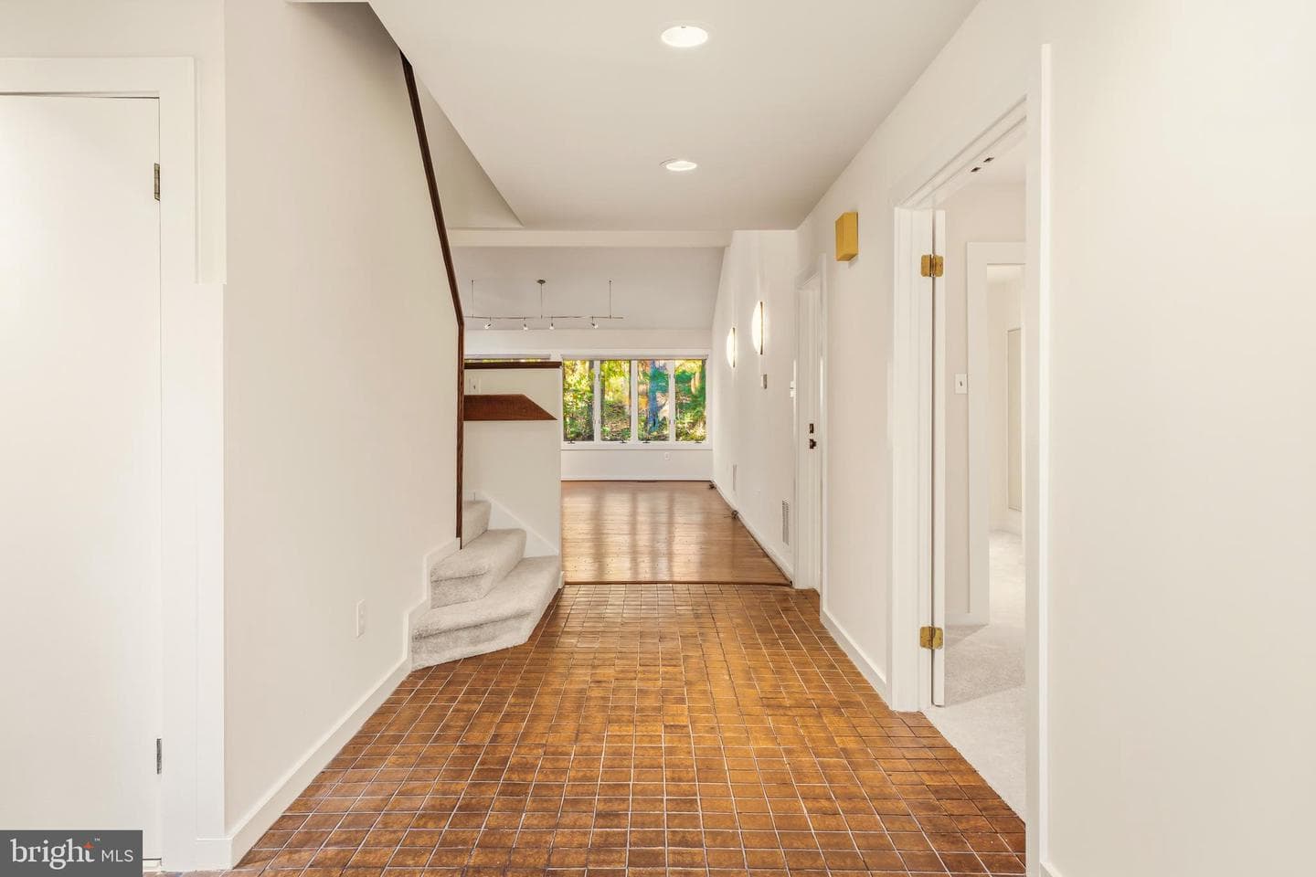 2 Riderwood Station photo 5