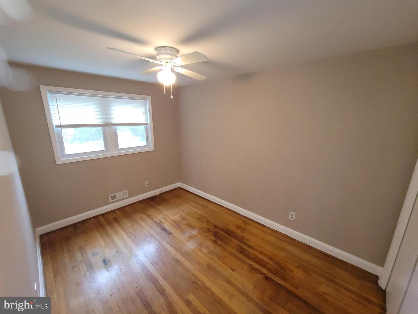 7453 Forrest Avenue photo 9