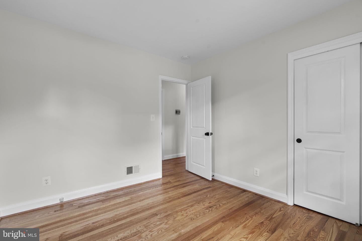 1204 Edmondson Avenue photo 17