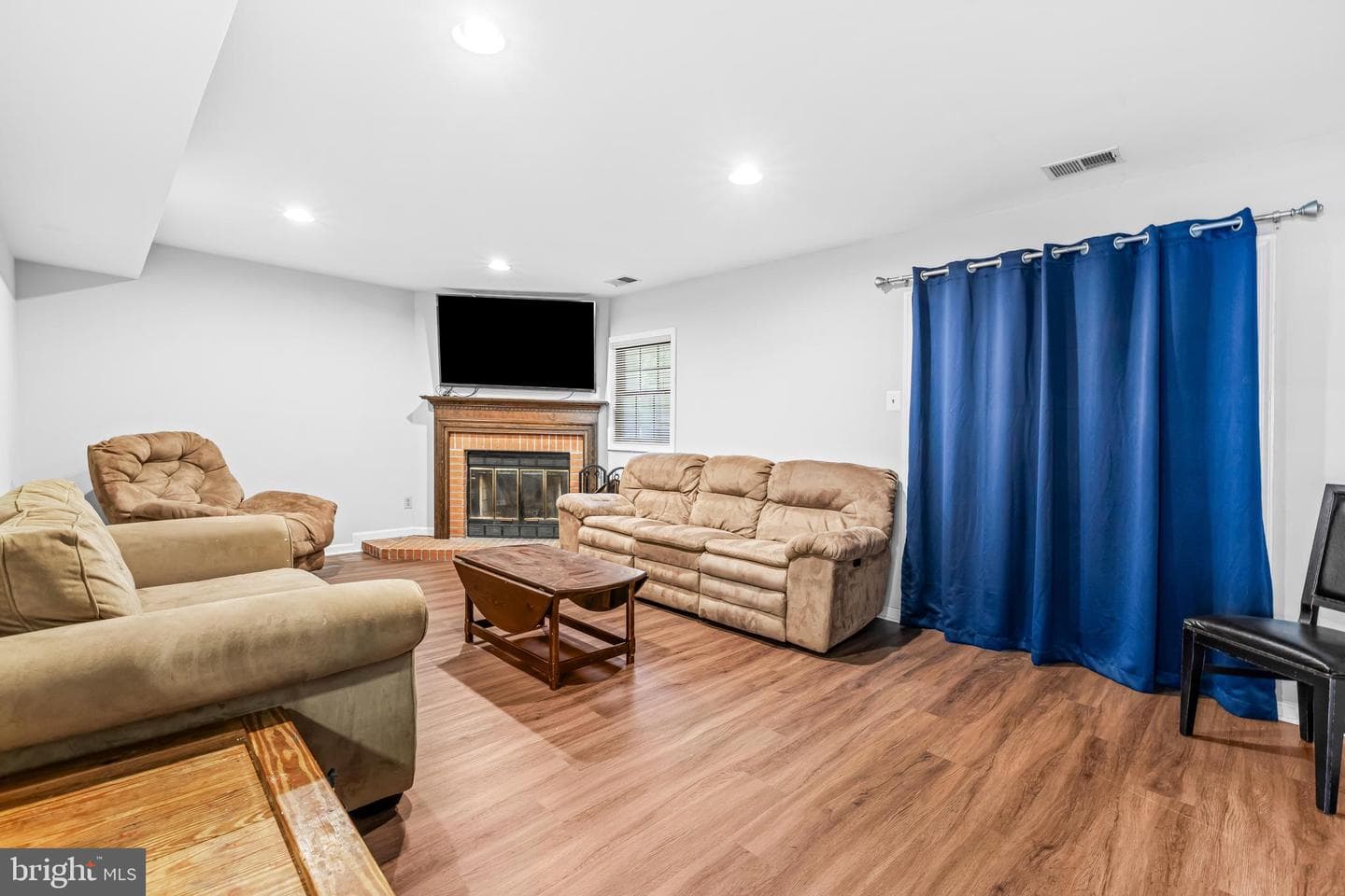 56 Rhodes Place photo 33