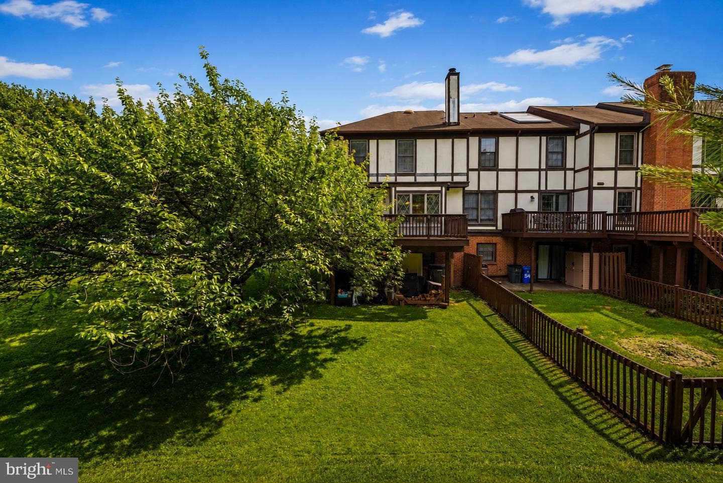 56 Rhodes Place photo 40