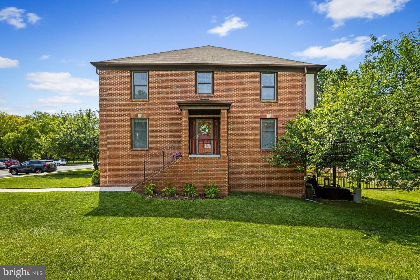 56 Rhodes Place photo 5