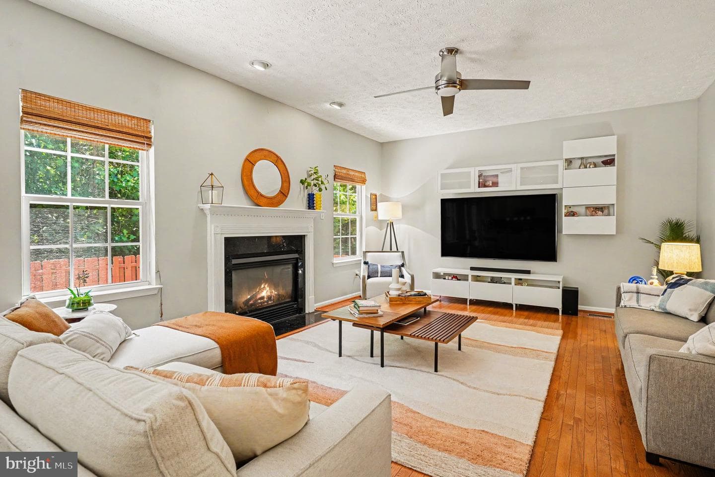 8709 Melissa Lilian Court photo 12