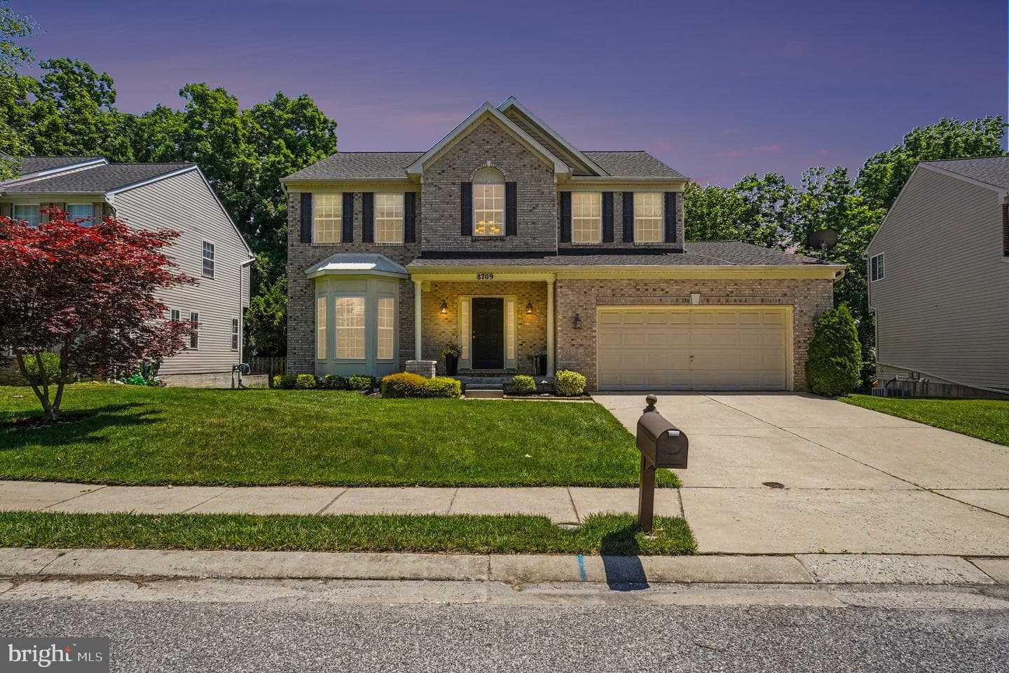 8709 Melissa Lilian Court photo 2