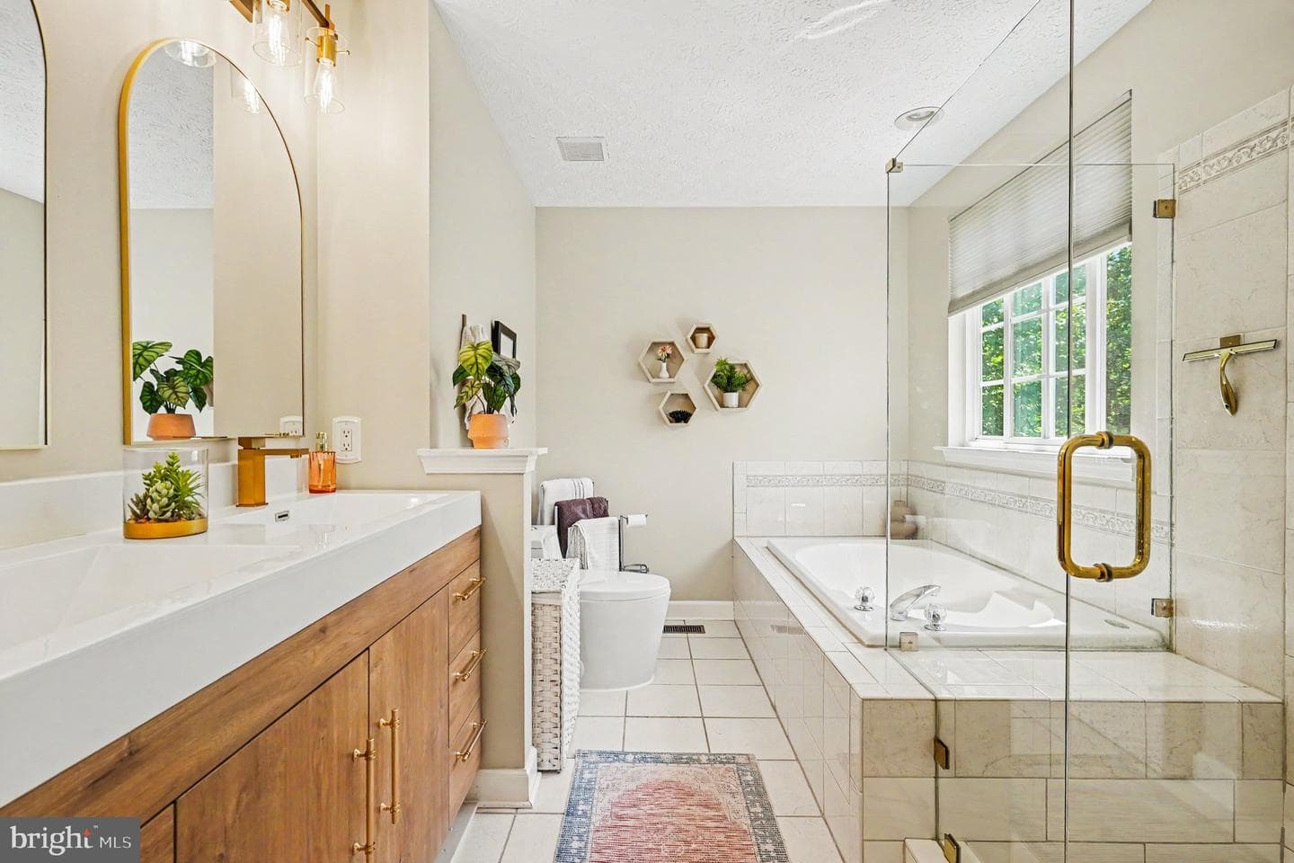 8709 Melissa Lilian Court photo 24