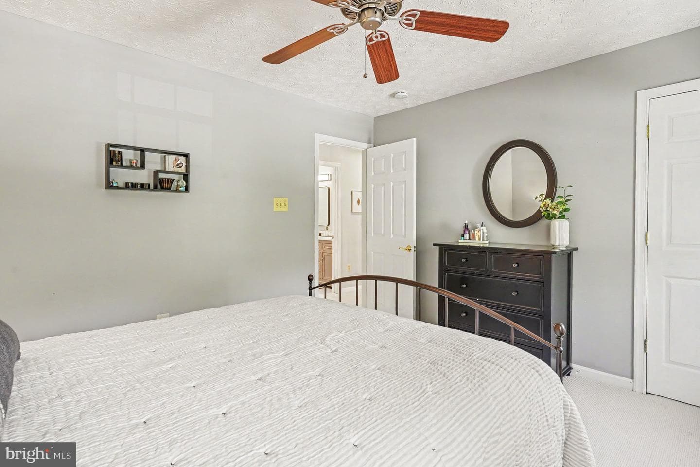 8709 Melissa Lilian Court photo 29