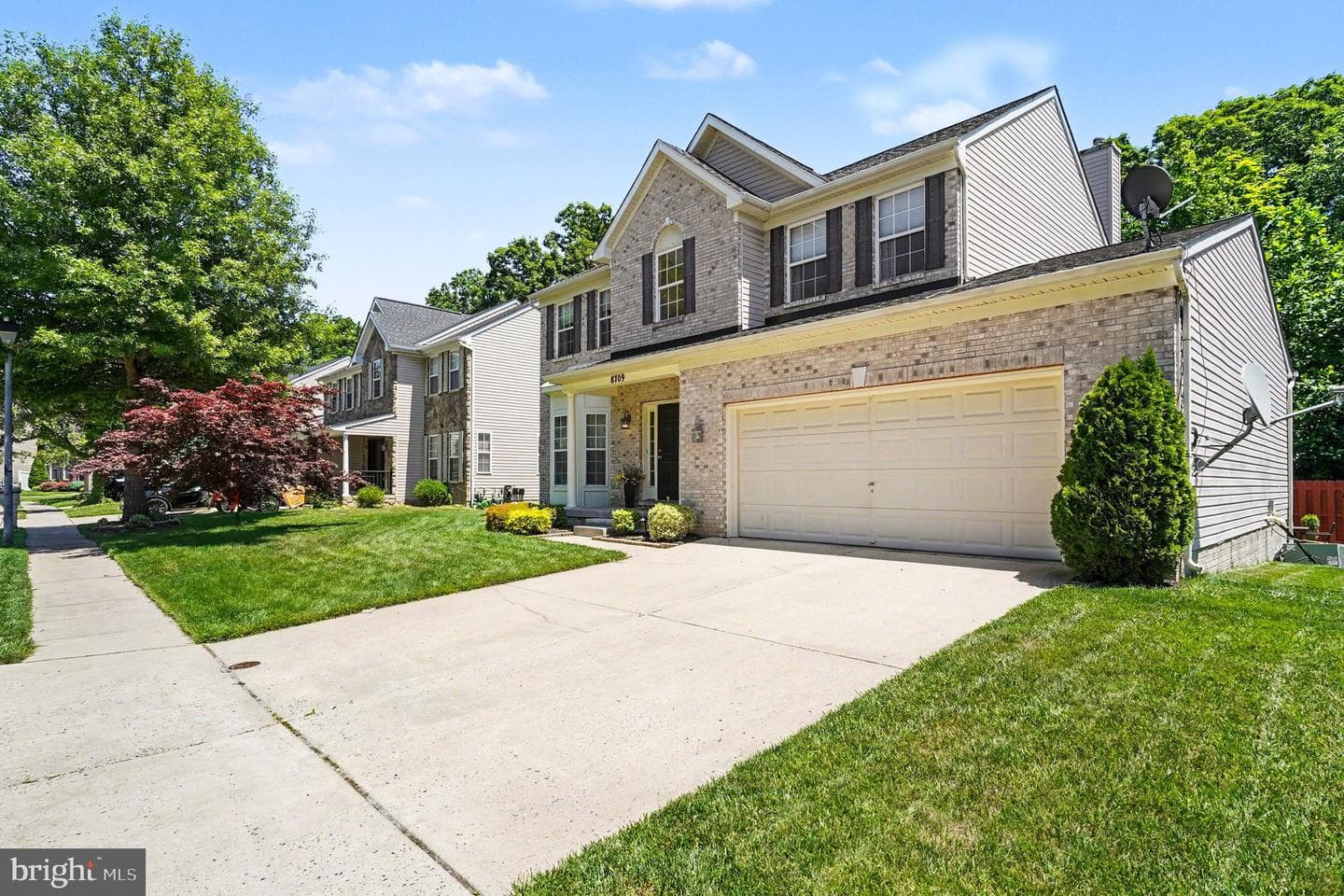 8709 Melissa Lilian Court photo 4