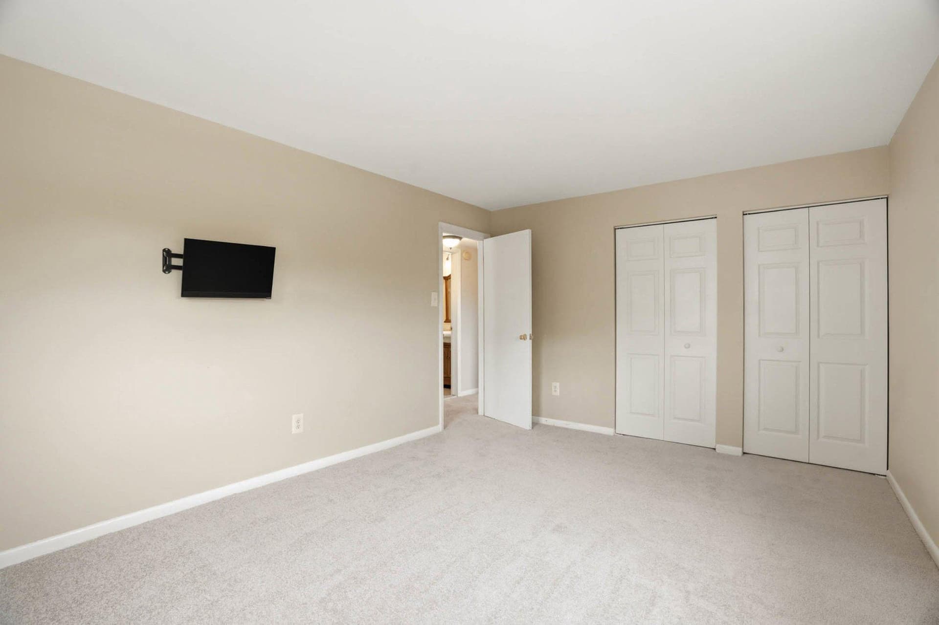 17 Warren Lodge Court #1c photo 11