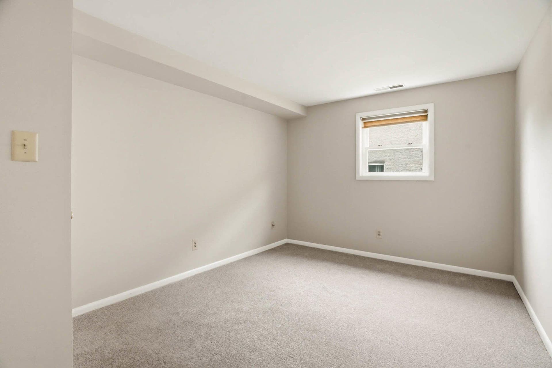 17 Warren Lodge Court #1c photo 12