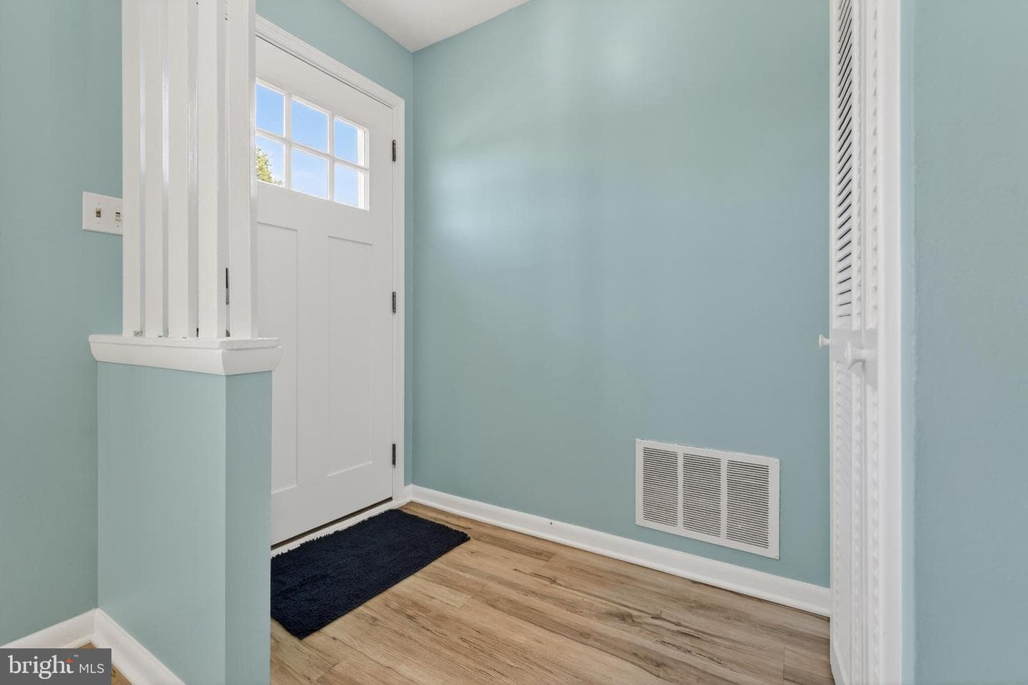 1626 Charmuth Road photo 7