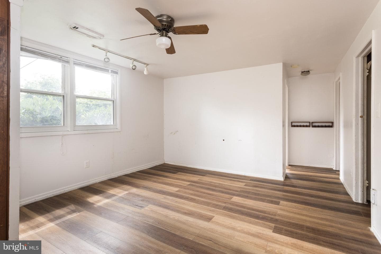 7200 N Charles Street photo 22