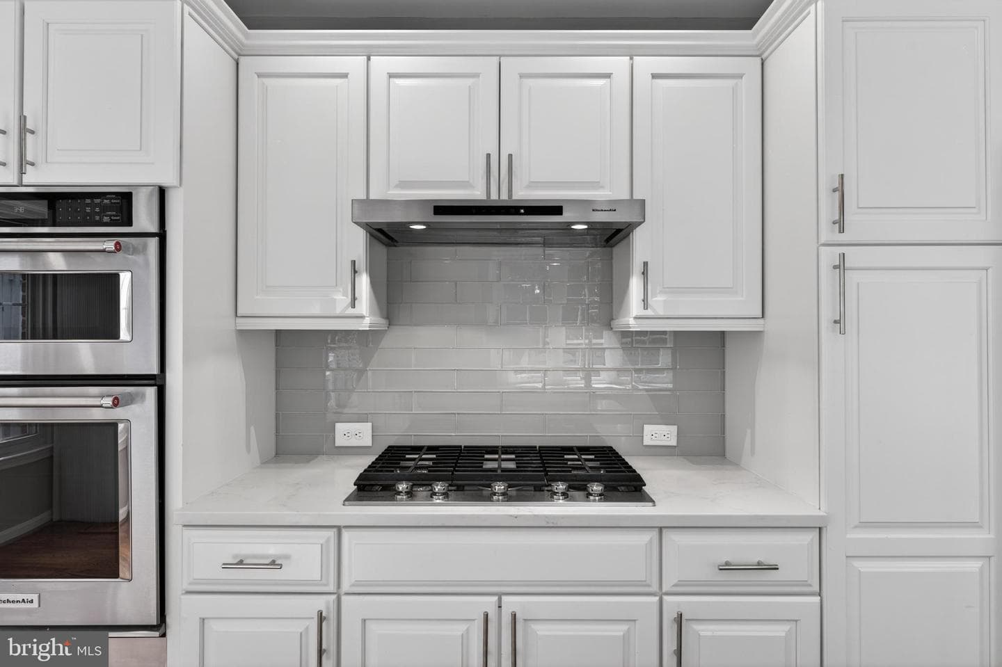 6 Nearfield Road photo 19