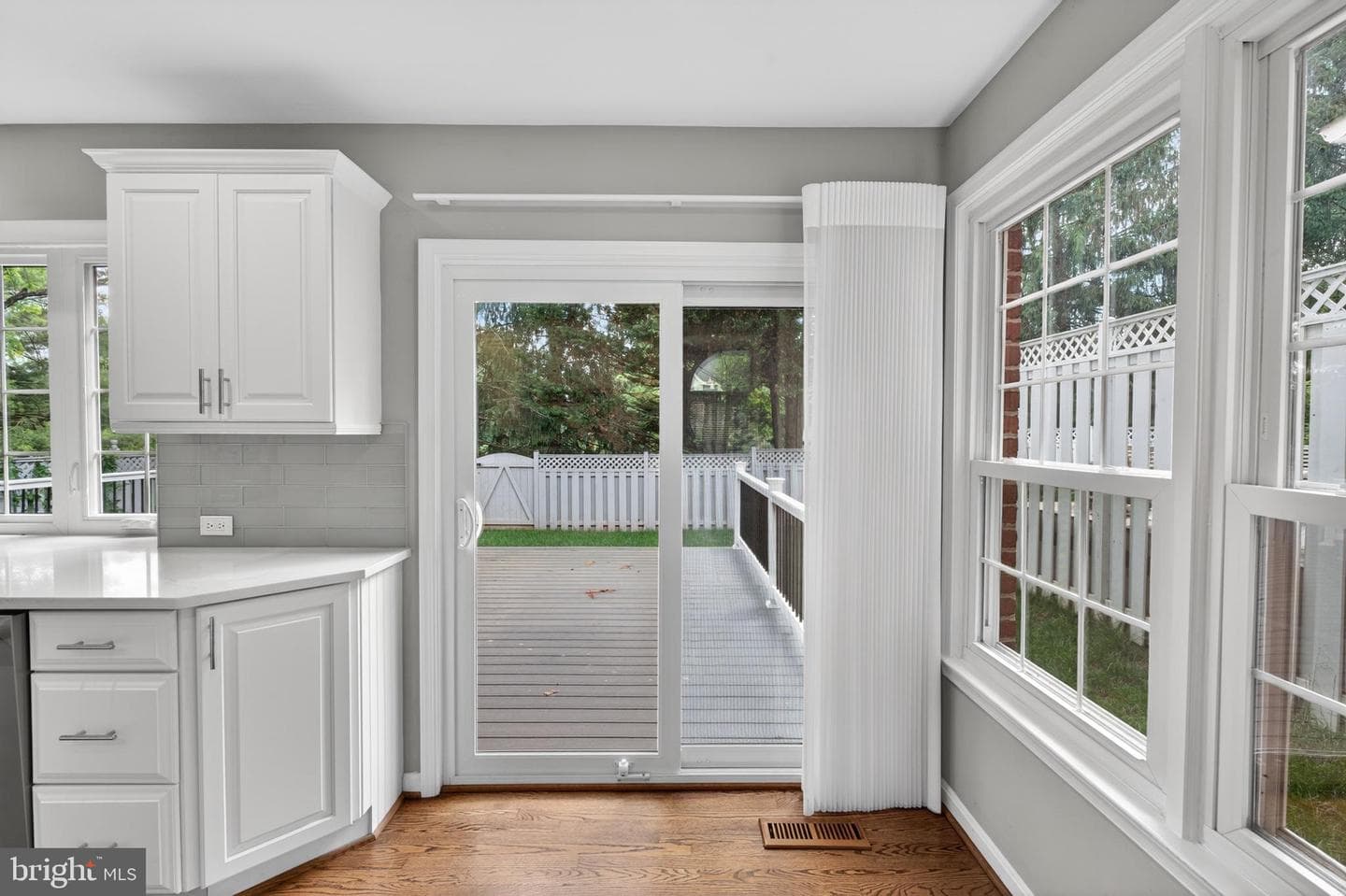 6 Nearfield Road photo 20