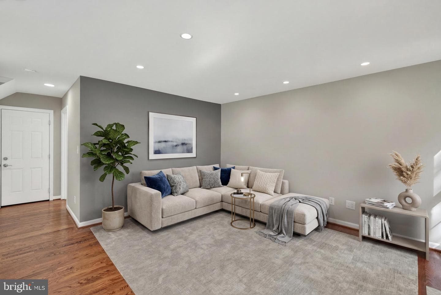 6 Nearfield Road photo 29