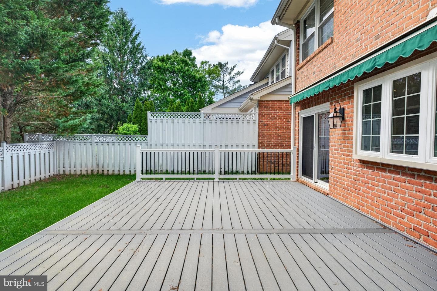 6 Nearfield Road photo 60