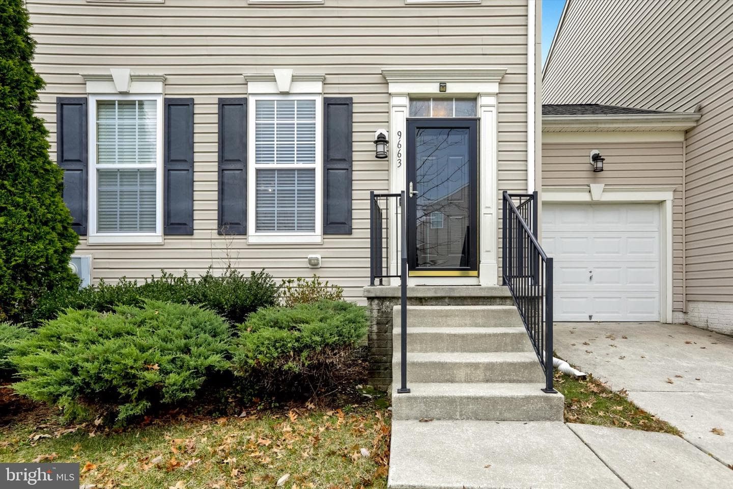 9663 Davison Rd photo 41