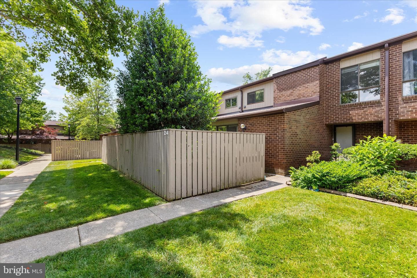 24 Fencepost Court #g photo 3