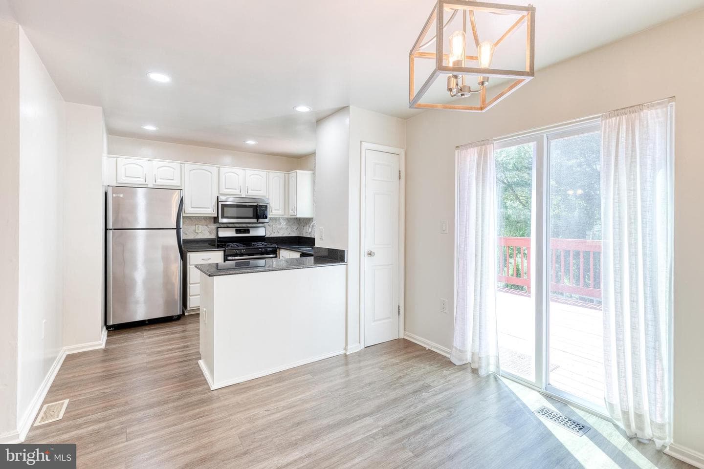 4602 Mews Drive photo 6