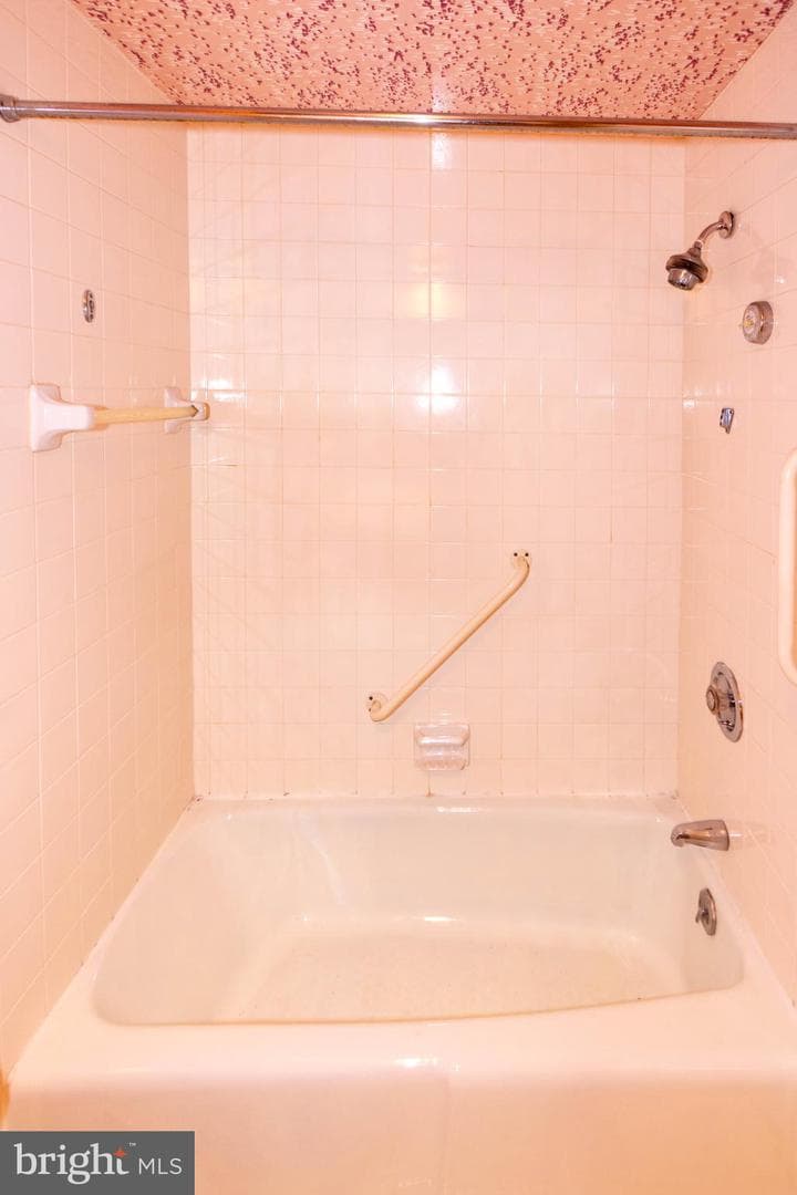 1 Slade Avenue #203 photo 20
