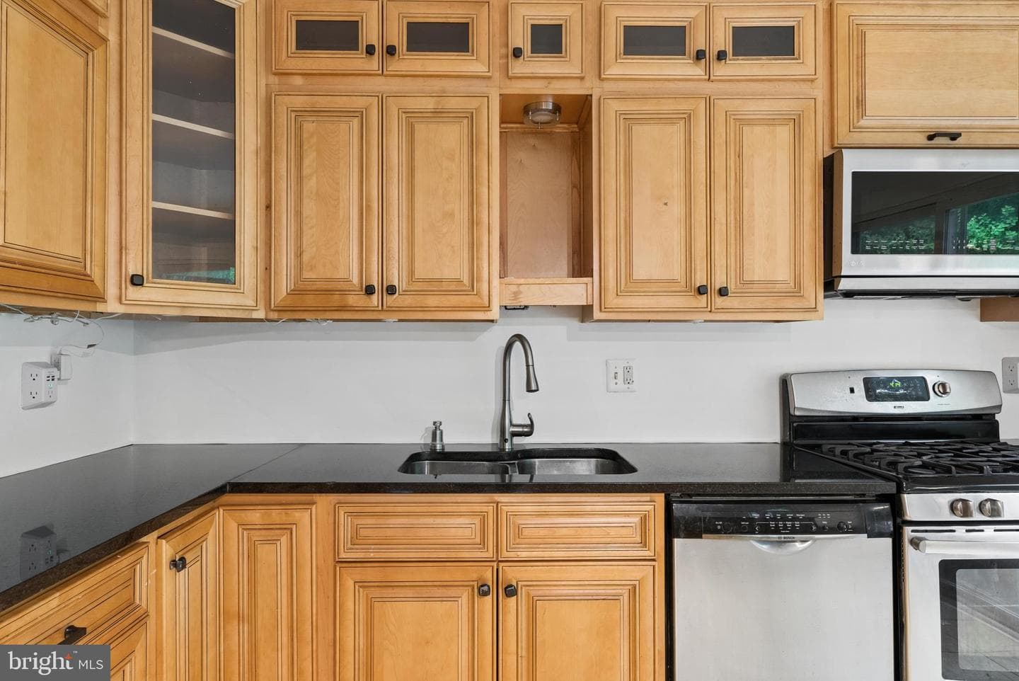 404 Crosby photo 10