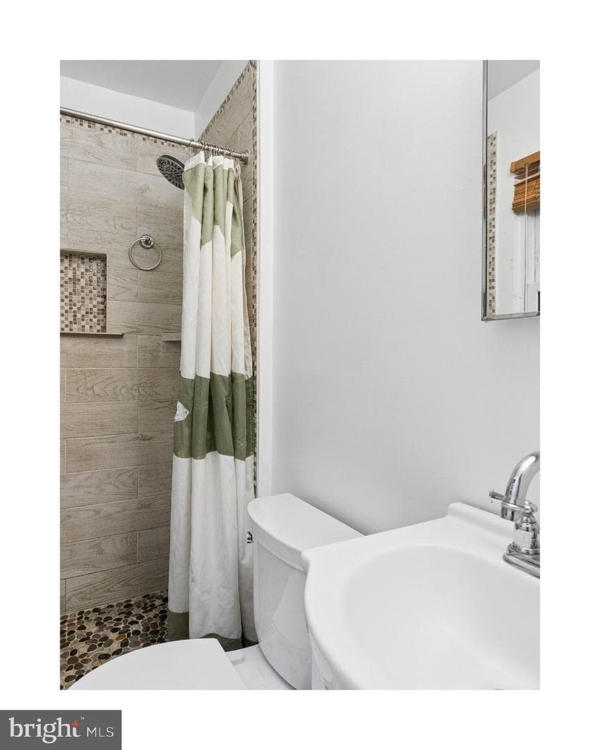404 Crosby photo 20