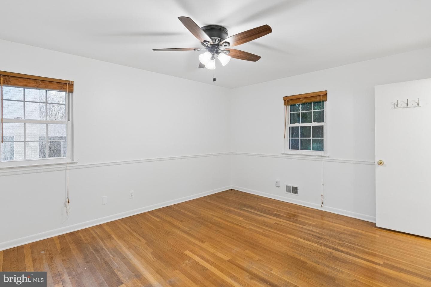 404 Crosby photo 21