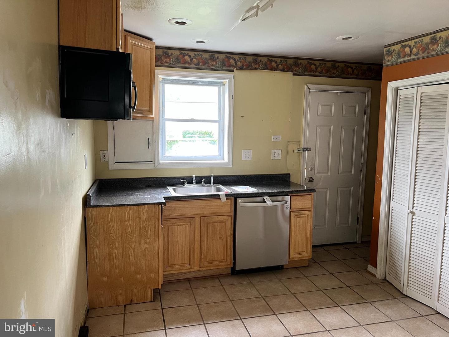 126 Sollers Point Road photo 3