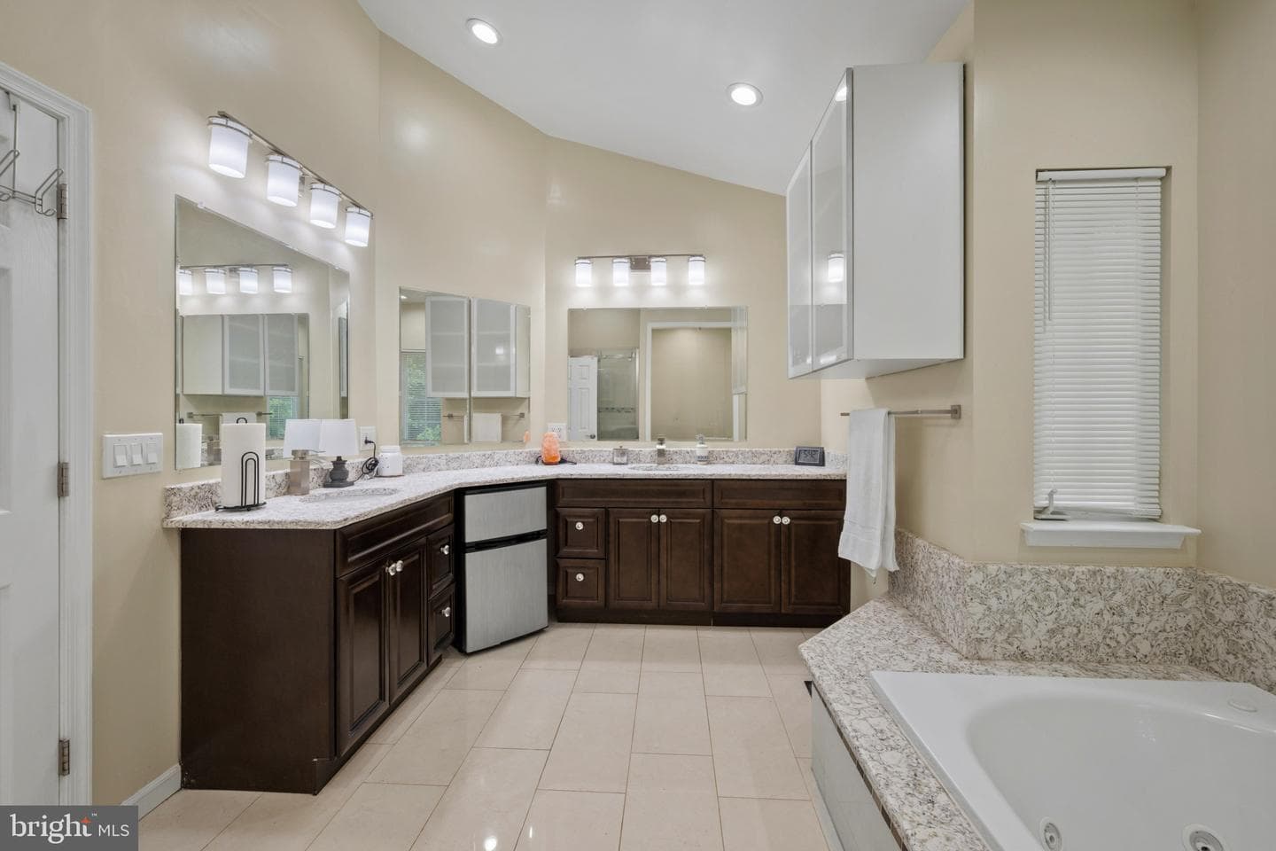 9608 Fable Drive photo 26
