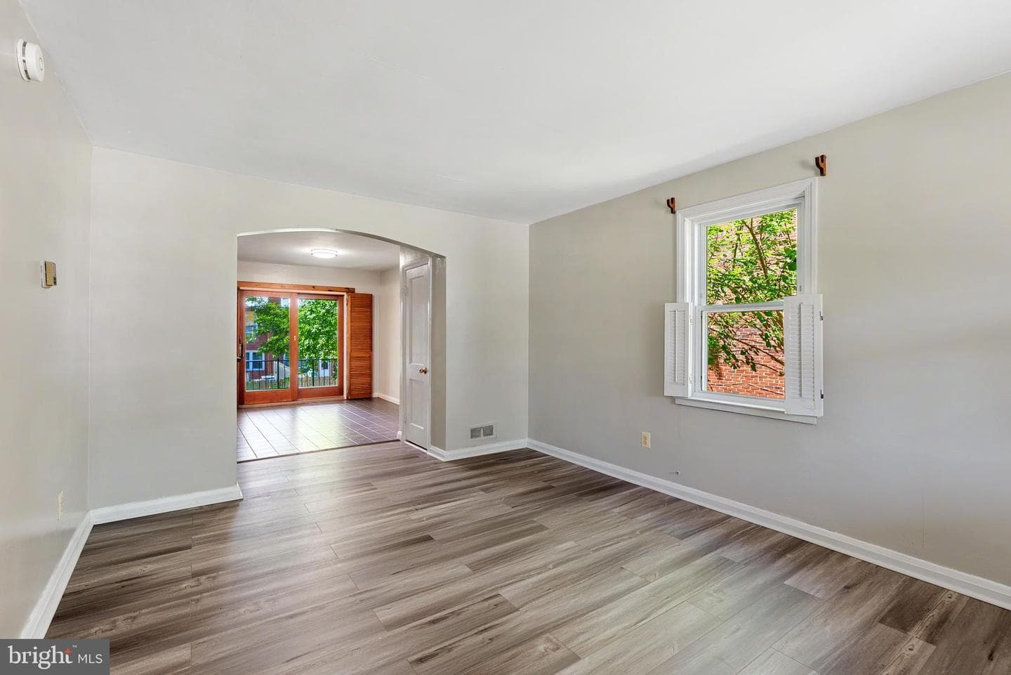 8324 Ridgely Oak Road photo 2