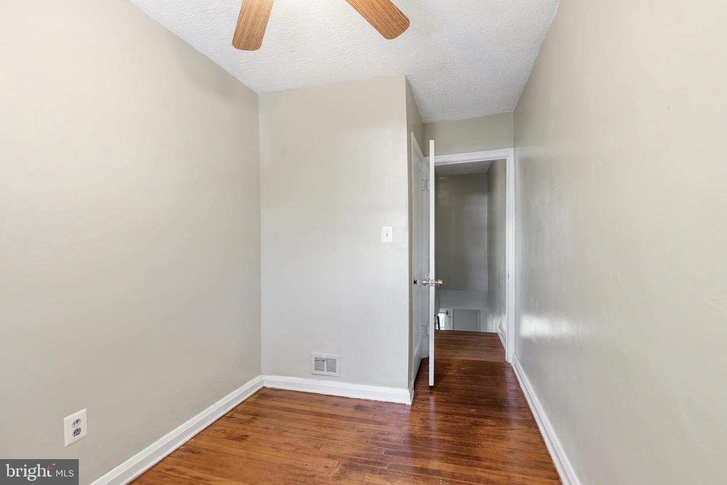 8324 Ridgely Oak Road photo 25