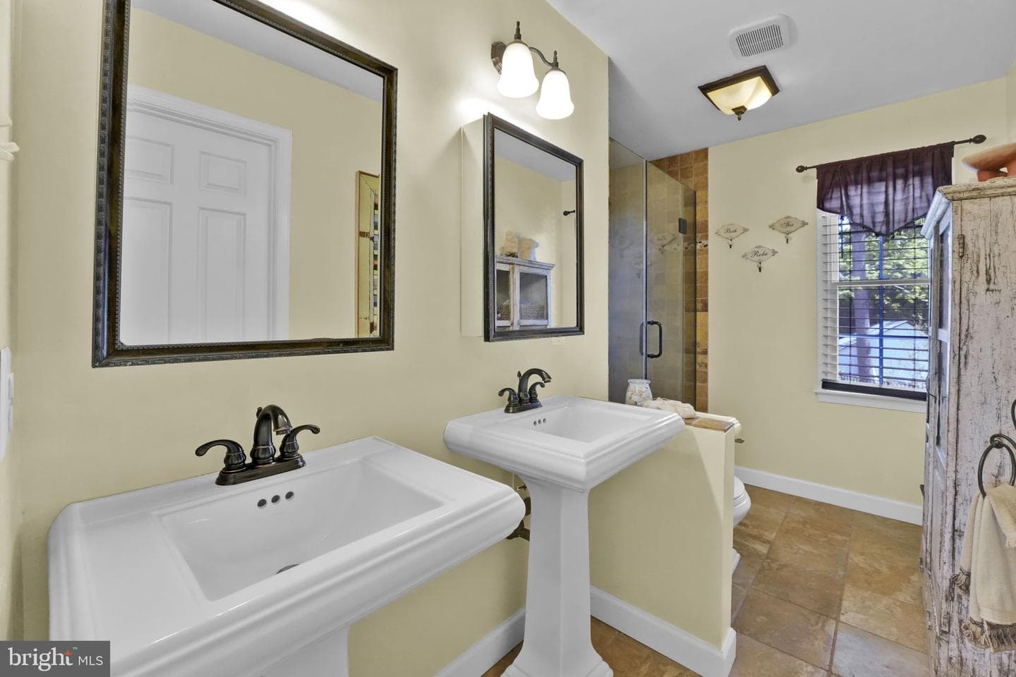 509 Central Ave Court photo 26