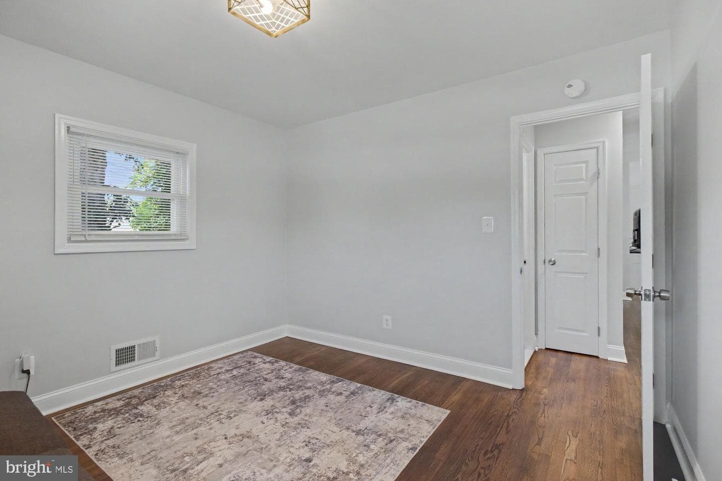 3702 Hurlock Road photo 24