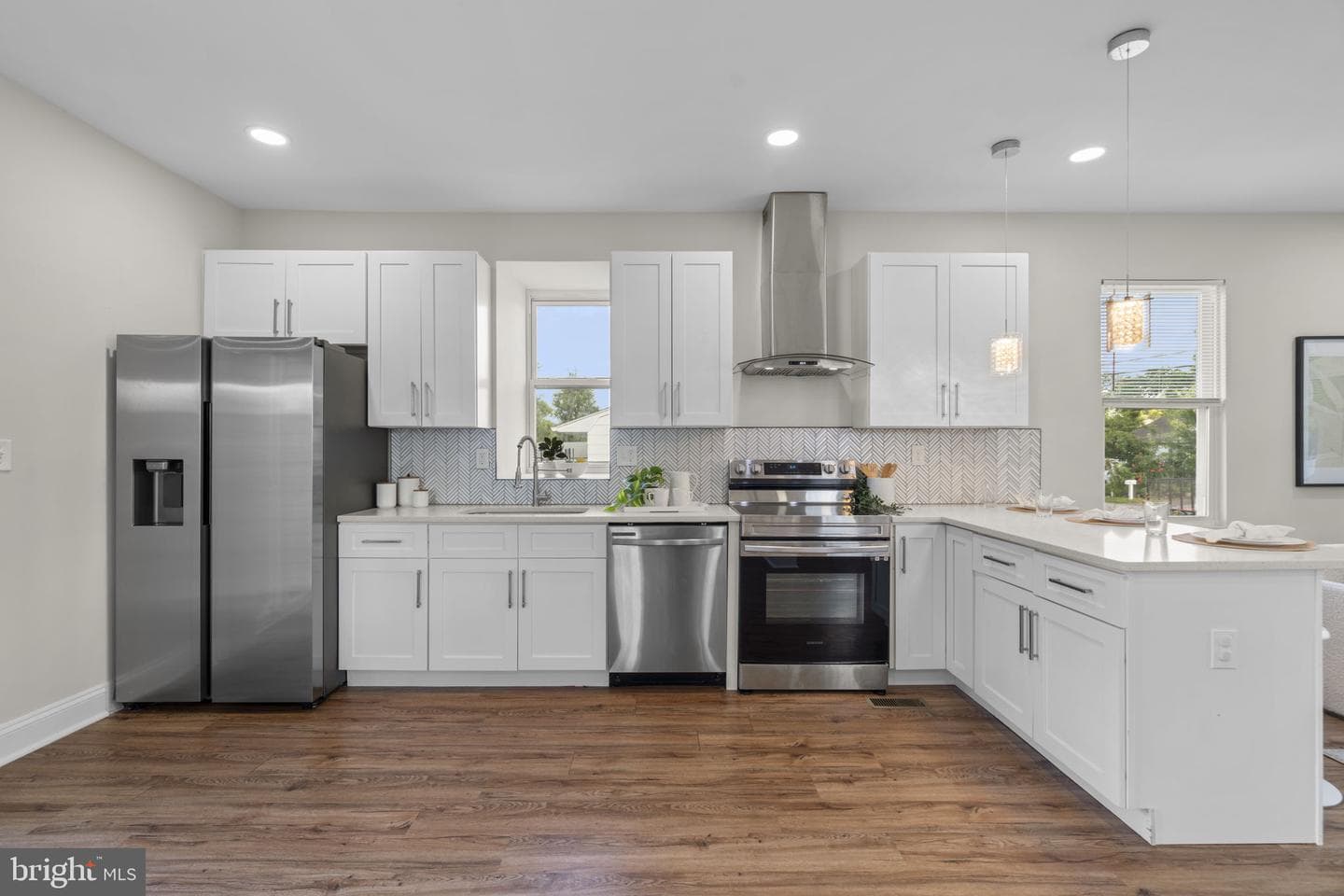 5916 Montgomery Street photo 14