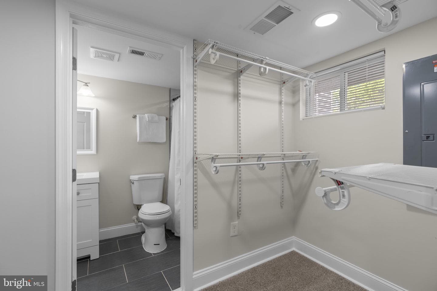5916 Montgomery Street photo 36