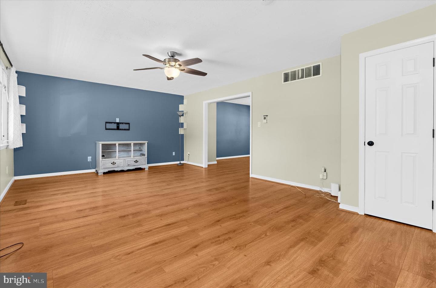1268 Delbert Avenue photo 9