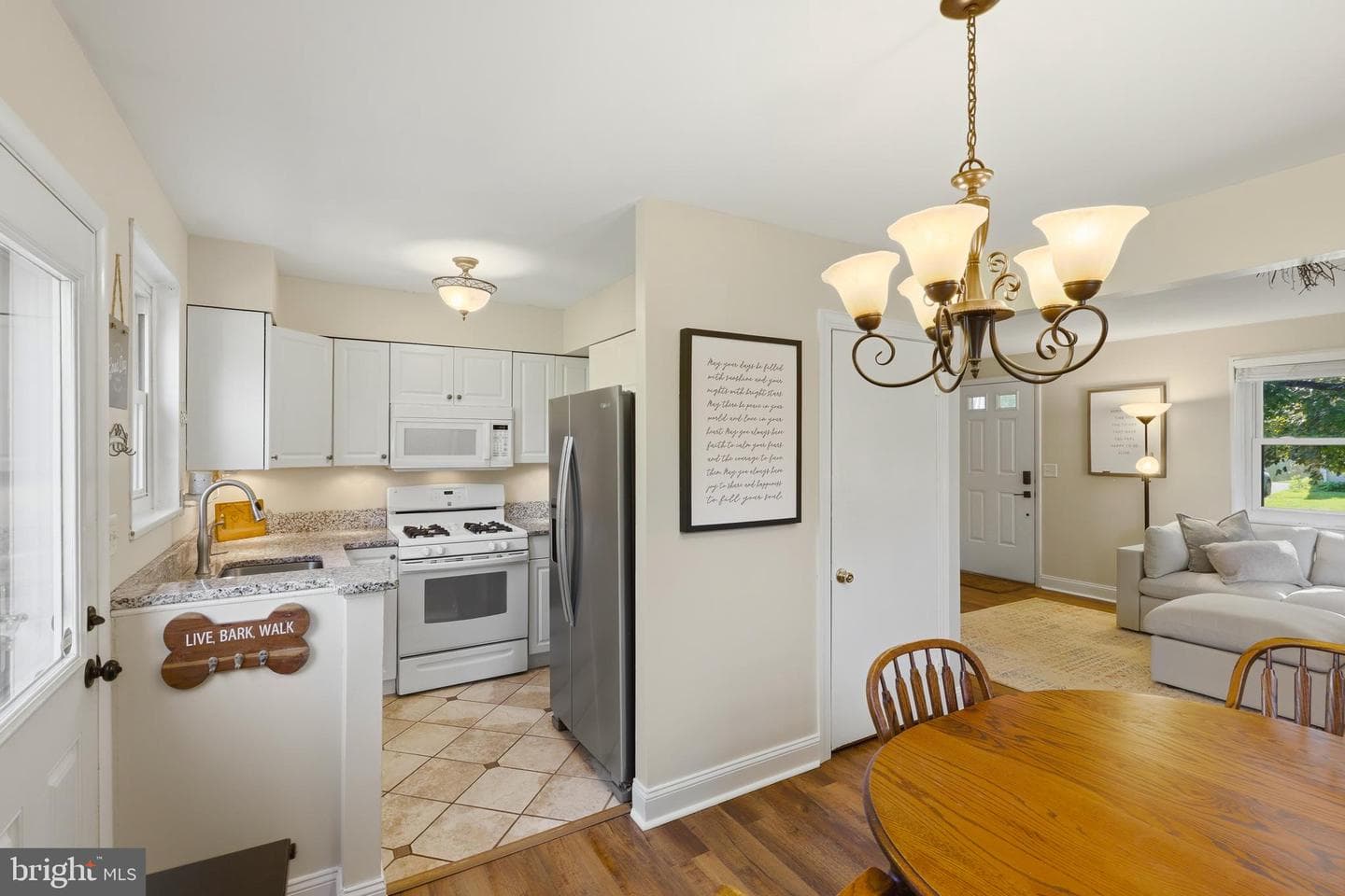 10319 Greentop Road photo 8