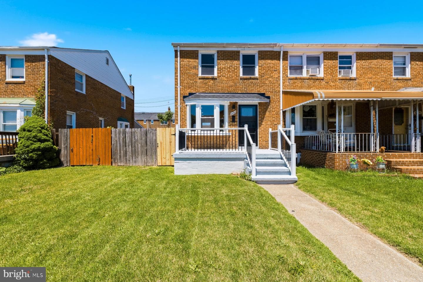 1930 Codd Avenue photo 12
