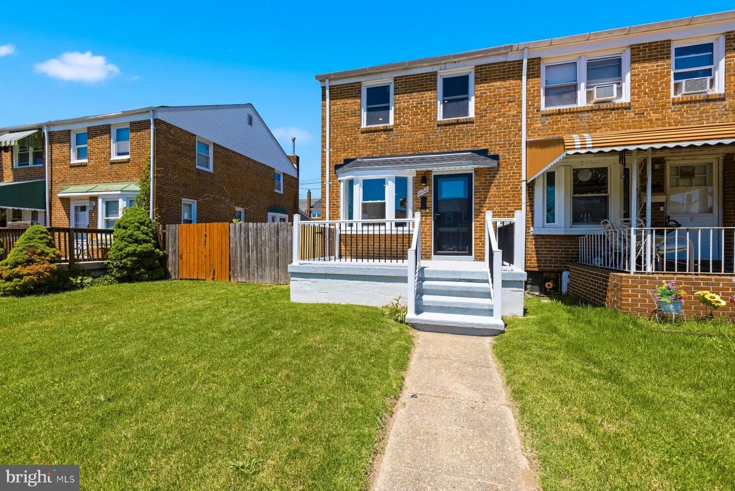 1930 Codd Avenue photo 13