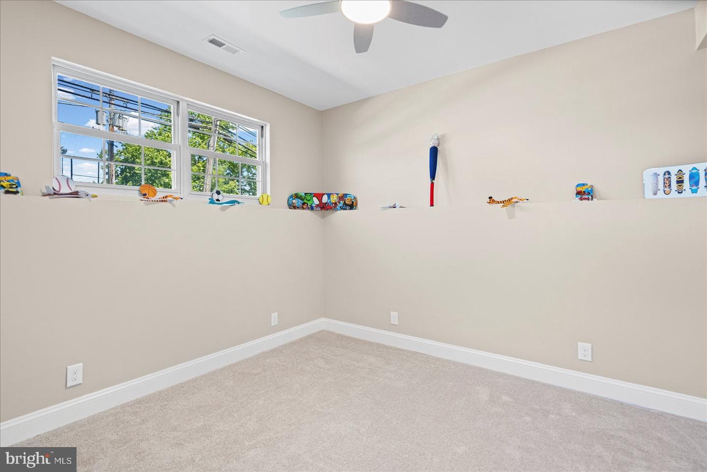 4219 Fullerton Avenue photo 27