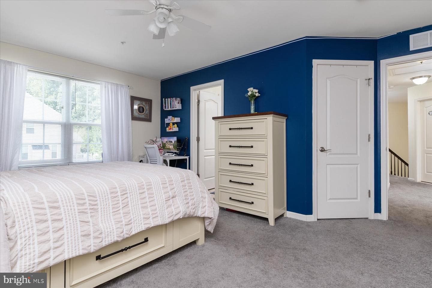 512 Whinstone Drive photo 27