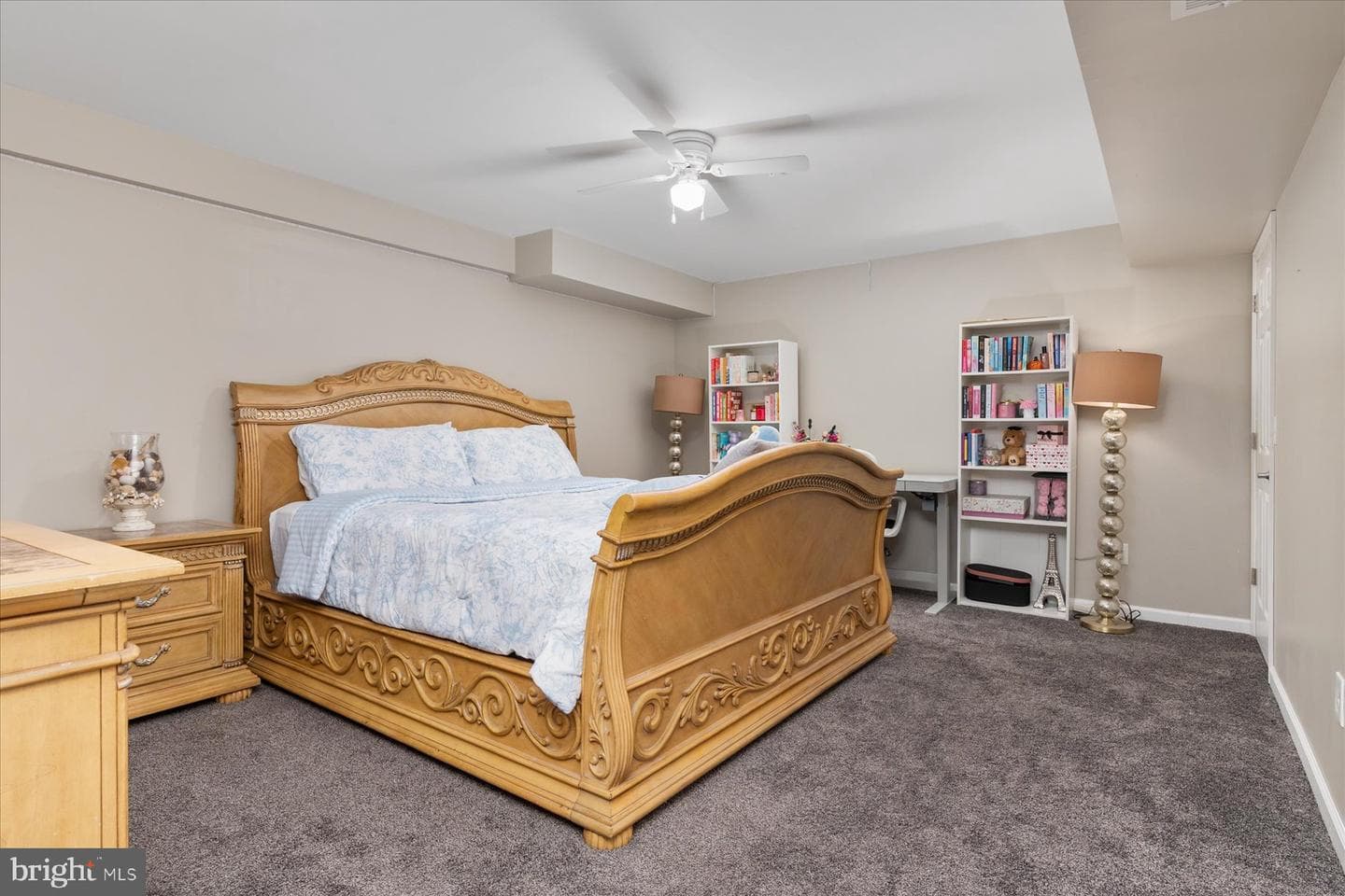 512 Whinstone Drive photo 36