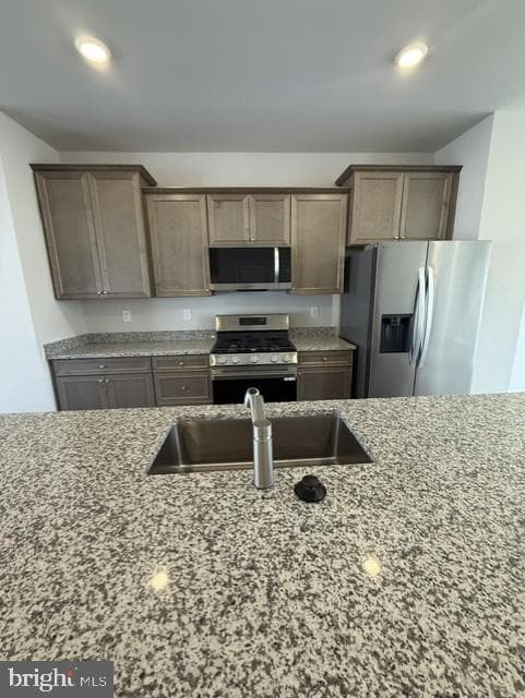 7608 River Reach Road photo 5