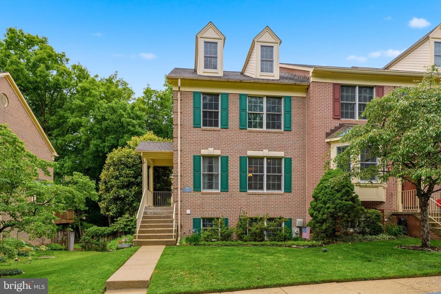 942 Walnut Wood Road photo 2