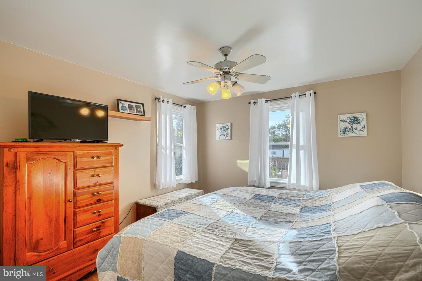 9 Virginia Avenue photo 16