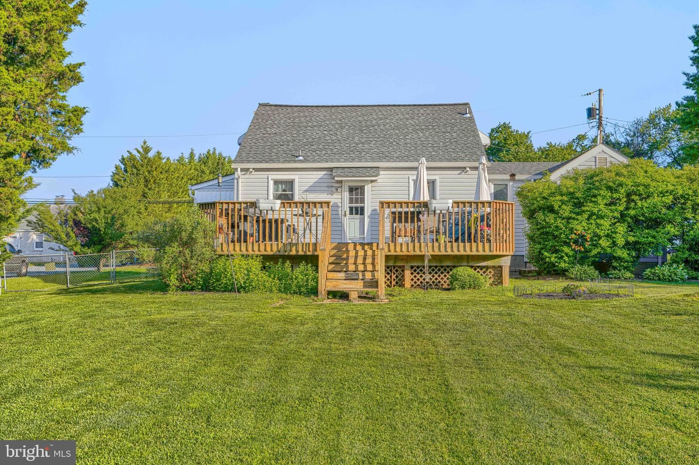 9 Virginia Avenue photo 28