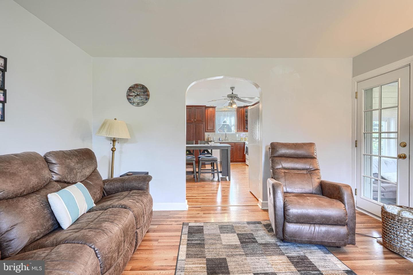 9 Virginia Avenue photo 4