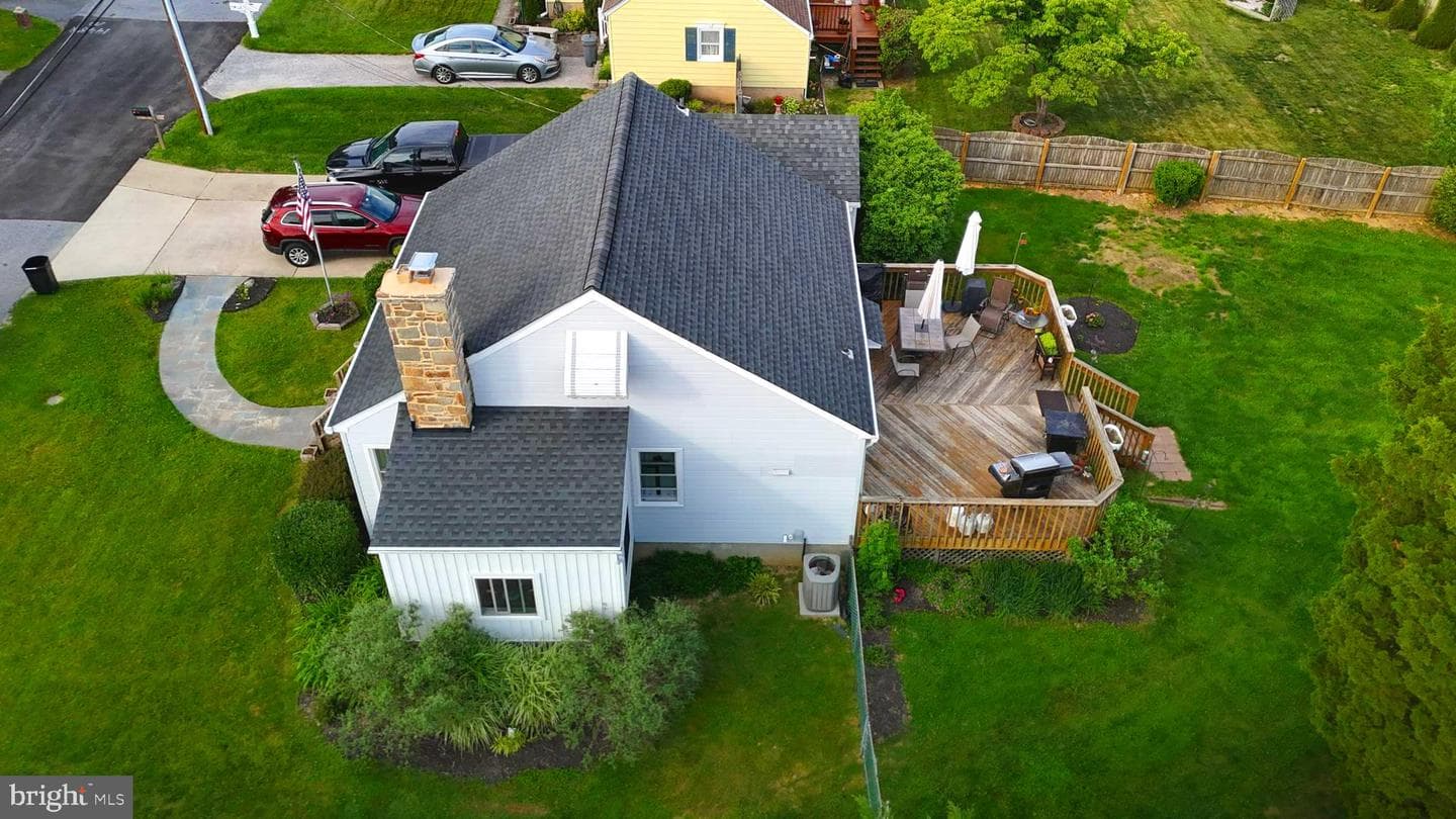 9 Virginia Avenue photo 44